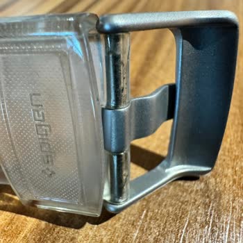 Spigen Apple Watch Kılıf Sararma Sorunu!