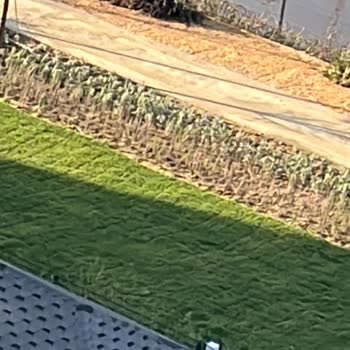 İBB - İstanbul Büyükşehir Belediyesi Yaptığı Bisiklet Yolu Topraklı Riskli Şerit