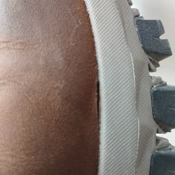 Kalitesiz Bot, Kayıp Güven: Skechers Ve Hepsiburada İade Sorunu