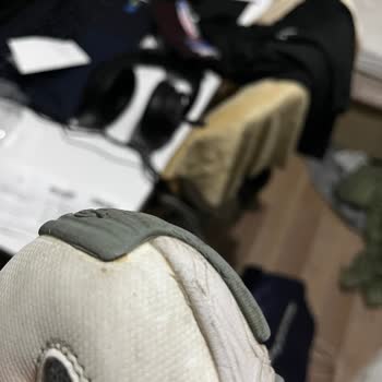 Skechers Üründe Oluşan Yırtık Ve Aşınmalar