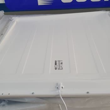 Egetim Online Yetersiz Paketleme Sonucu Ezilen LED Paneller