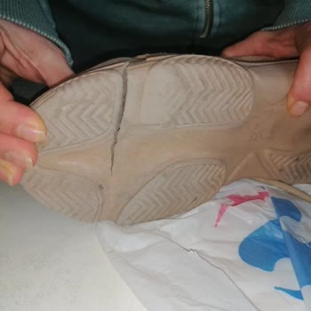 Tonny Black Çatlayan Ayakkabı Yapmışlar