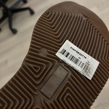 Derimod Hatalı Ayakkabı Gönderildi