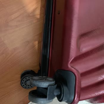 Boyner Defolu Kullanılmış Teşhir Ürünü Valiz Gönderdi