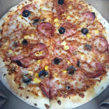 Domino's Pizza Fiyaskosu. Az Malzeme Çok Kibir