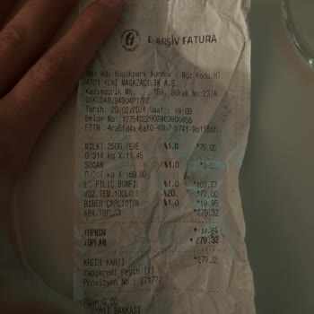 A101 Lezita Bozuk Tavuk Şikayeti