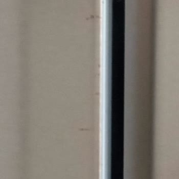 Bosch Offers a Replacement Refrigerator Instead of Repairing the Old Rusty One!