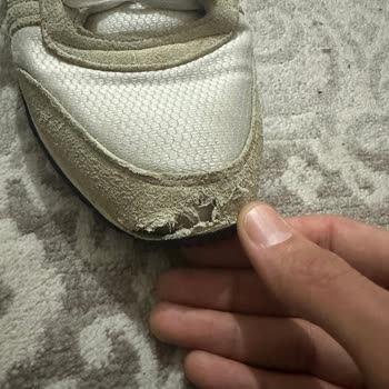 Reebok Ayıplı Ürünü İçin Destek Sağlamamaktadır