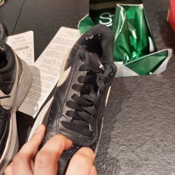 Nike Deichmann'da Beklenen Kalite Bu Mu?