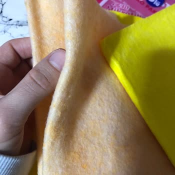 Temizlik Ustası'ndan Alınan Sarı Bezin Ortasında İşlenmemiş Bez!