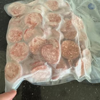 Apikoğlu Sucuktan Çıkan Koyu Renkli Madde