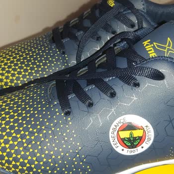 FLO Ayakkabı Ürün Defolu Ve Kimse İlgilenmiyor.