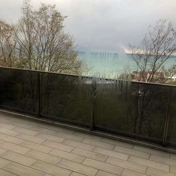 Karglass Üretim Hatalı Cam!