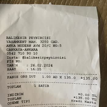 Balıkesir Peynircisi Tarihi Geçen Ürün Sattı