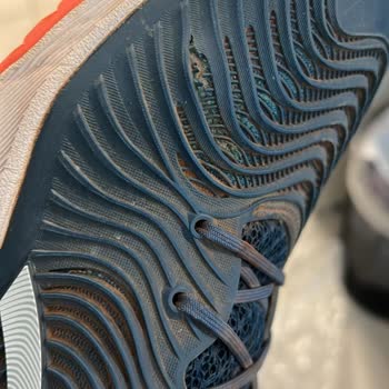 Asics Marka Ayakkabım Bir Yıl Dolmadan Yırtıldı