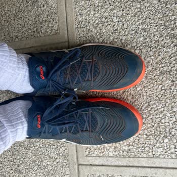 Asics Marka Ayakkabım Bir Yıl Dolmadan Yırtıldı