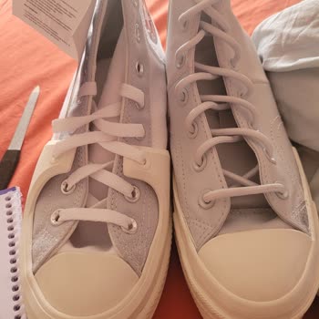 Sneaks Up Ayakkabımı Yanlış Getirdi