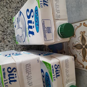 BİM Bozuk Sütüne Sahip Çıkmıyor