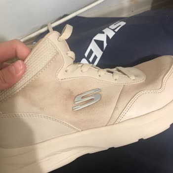 Skechers Firma Ürününün Arkasında Durmuyor