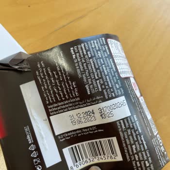 Nestle Bitter Kare Çikolata Bozulmuş