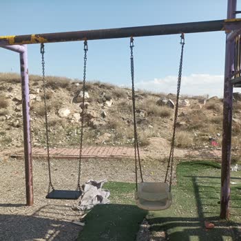 Melikgazi Belediyesi Park İstiyoruz. Çok Bakımsız