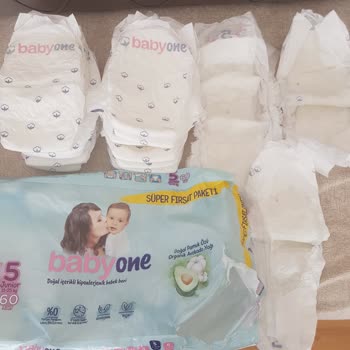 Babyone Bebek Bezini İç Kısmından Siyah Bir Şeyler Çıktı