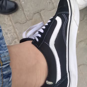 Koray Spor Vans Marka Ayakkabı 1 Ayda Yırtıldı