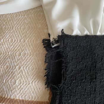Moda Çelikler Ürün Denerken Yırtıktı