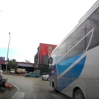 Kamil Koç Trafik İhlali Ve Şiddete Meyilli Çalışanı