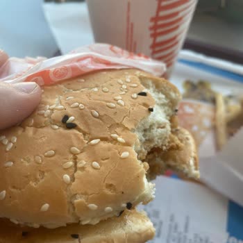 Hayal Kırıklığı: AVM Popeyes Deneyimi