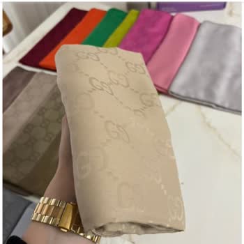 Ardenscarf (Instagram) Arden Farklı Renkte Şal Gönderiyor