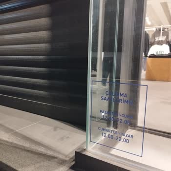 Mavi Erkenden Kapanan Mağaza, Müşteri Memnuniyetinin Umursanmadığı Marka