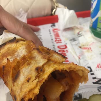 Kırmızı Döner Şikayet Vejetaryen Menü