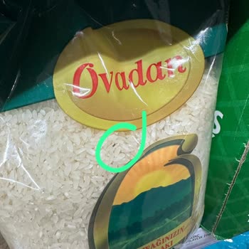 A101 Ovadan Pirinç İçerisinde Gezintiye Çıkan Böcek