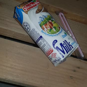 Yörükoğlu 180ml Süt Bozuldu.
