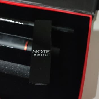 Note Cosmetics Alerjik Döküntü Ve Kaşıntı Yapan Note Ruj