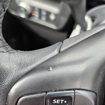 Ford Kuga Direksiyon Soyulması Ve Kabarması