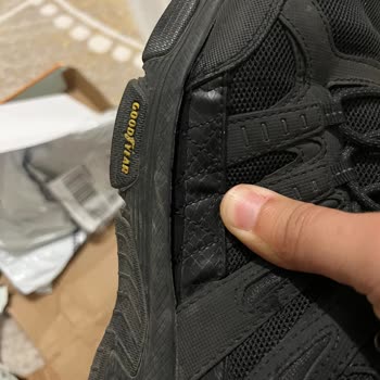 Skechers Firmasına Yakışmadı. Ayıplı Mal