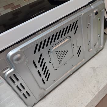 Samsung MS23K3515AW Mikrodalga Fırın Ayak Ve Denge Sorunu