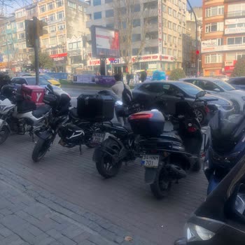 İBB - İstanbul Büyükşehir Belediyesi Yaya Geçidi İşgali