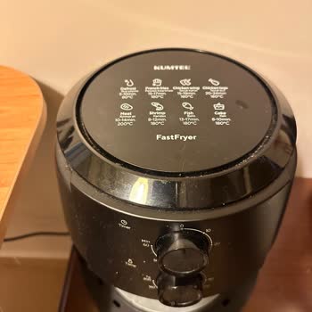 Kumtel Airfryer'ın İç Yüzeyi Soyuldu