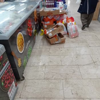 Hakmar Express Hakmar Dağınık Mağaza İçi