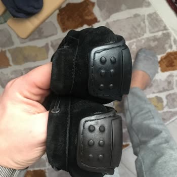 İnci Ayakkabı Ayakkabı Tabanındaki Renk Farklılığı