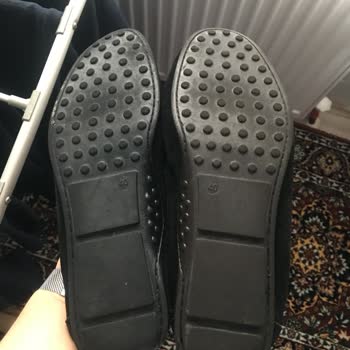 İnci Ayakkabı Ayakkabı Tabanındaki Renk Farklılığı