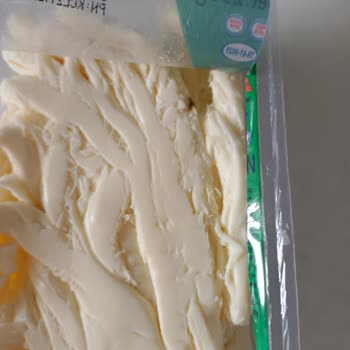Kebir Süt ve Süt Ürünleri Kebir Çeçil Peynirin Tarihi Geçmemiş Olmasına Rağmen Küflenmiş Olması