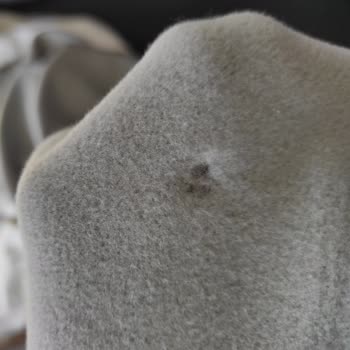 Denizli Concept Denizli Konsept İkinci Kalite Outlet Ürün Diye Delik Battaniye Sattı