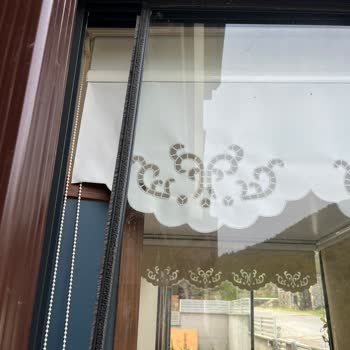 Emir Yapı Cam Balkon Sistemleri (Çiğli) Yanılttı