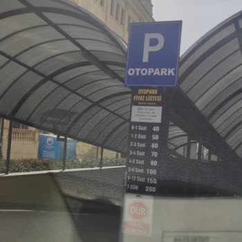 Atirus AVM Otopark Ücreti Alınıyor