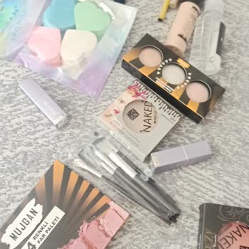 Kozmetikk_sepeti (Instagram) Eksik Ürün Gönderildi Yarısı Yok Ve Ürünler Görseldeki İle Aynı Değil