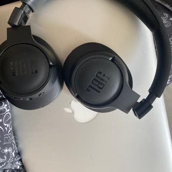 JBL Tune 720bt Sağ Taraftan Ses Gelmiyor.